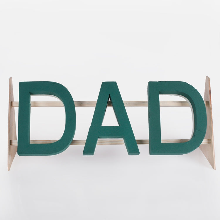 Märkä kukkasieni DAD-kirjain kehikolla vihreä 81 cm - Tekokukat